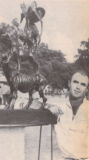 Kurt Lossgott mit dem Werk — Rosebank / Killarney Gazette, 31. Mai 1989.